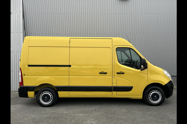 Renault Master T35 2.3 dCi L2H2*A/C*HAAK*CRUISE*3P*NAVI*CAM*TEL*