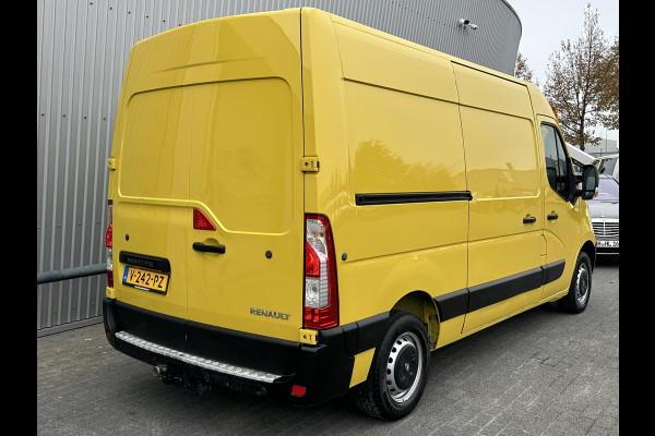 Renault Master T35 2.3 dCi L2H2*A/C*HAAK*CRUISE*3P*NAVI*CAM*TEL*