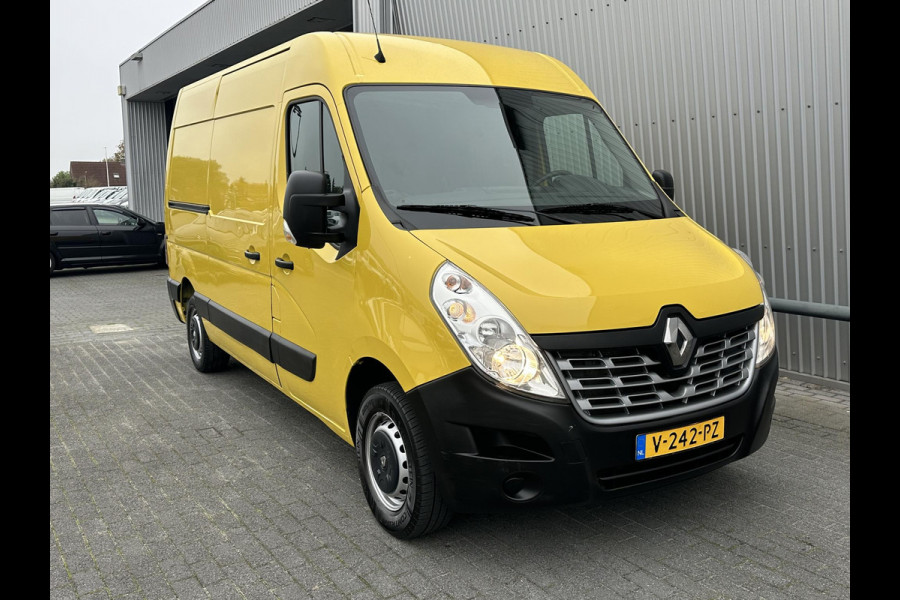 Renault Master T35 2.3 dCi L2H2*A/C*HAAK*CRUISE*3P*NAVI*CAM*TEL*