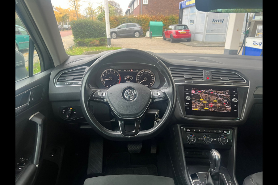 Volkswagen Tiguan 1.4 TSI ACT Highline DSG AUTOMAAT-PANO-CAMERA