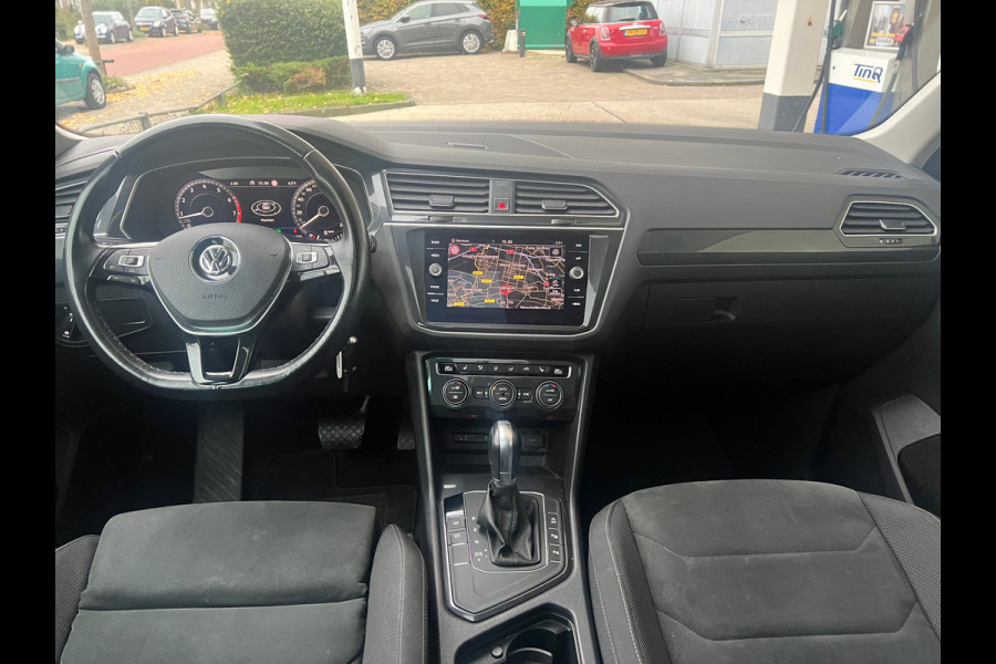 Volkswagen Tiguan 1.4 TSI ACT Highline DSG AUTOMAAT-PANO-CAMERA