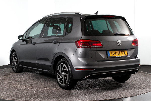 Volkswagen Golf Sportsvan 1.5 TSI ACT 150 PK Highline - Automaat | Adapt. Cruise | Stoelverwarming | Camera | PDC | NAV + App. Connect | Auto. Airco | LM 16"|