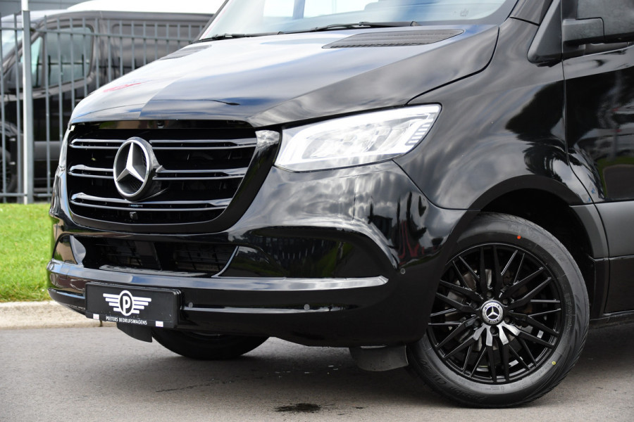 Mercedes-Benz Sprinter 317 1.9 CDI L2H2 RWD Black Edition Camera, LED, Carplay, 2 x Schuifdeur, Stoelverwarming, Automaat, 170PK, Trekhaak, Multimedia, UNIEK!