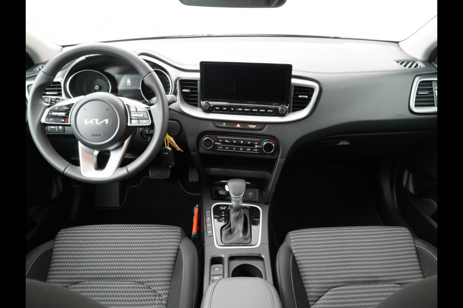 Kia Ceed Sportswagon 1.5 T-GDi DynamicLine Automaat! - Adaptieve Cruise Control - Bluetooth - LED Verlichting - Achteruitrijcamera - Grootlichtassistentie - Fabrieksgarantie Tot 2031