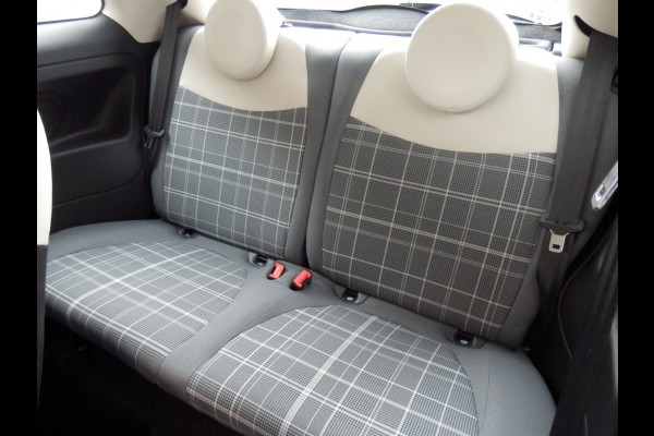 Fiat 500 70pk | Hybride | Lounge | Airco | Parkeer- Regensensoren