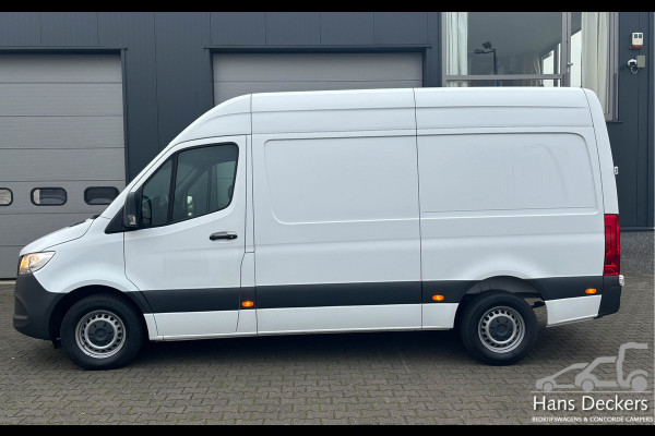 Mercedes-Benz Sprinter 319 3.0V6 L2 H2 3500KG Trekhaak Airco 3-Pers