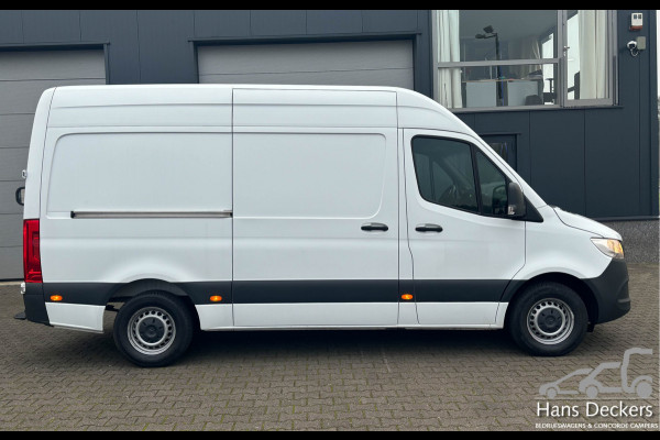 Mercedes-Benz Sprinter 319 3.0V6 L2 H2 3500KG Trekhaak Airco 3-Pers