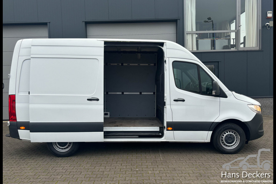 Mercedes-Benz Sprinter 319 3.0V6 L2 H2 3500KG Trekhaak Airco 3-Pers