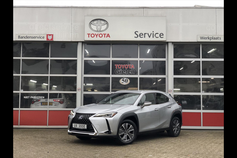 Lexus UX 300e 204pk Business | LED, 17 inch, Apple CarPlay/Android Auto, Parkeercamera, Elektrisch bedienbare stoel, BTW Auto