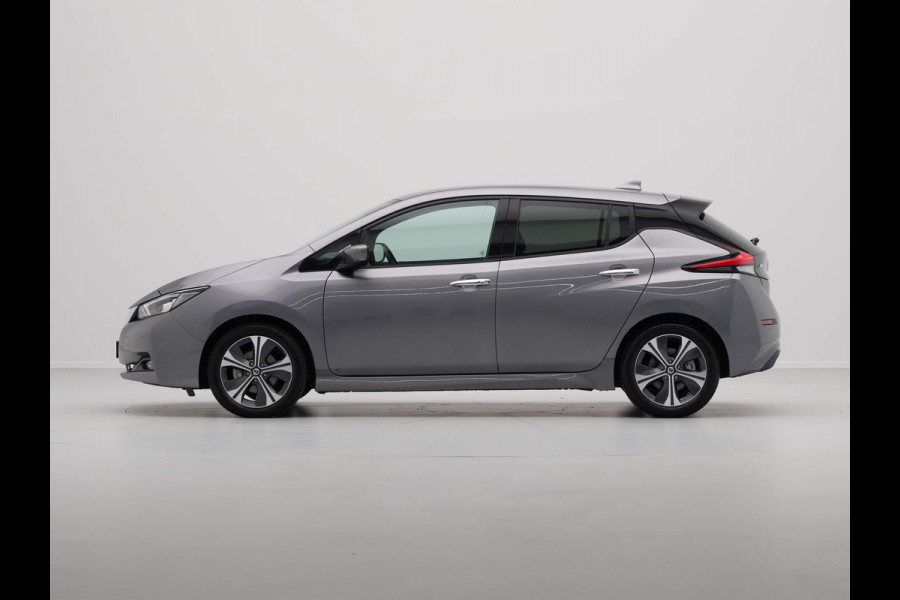 Nissan Leaf Tekna 40 kWh 150pk Navigatie Stuurverwarming 360 Camera Acc 84