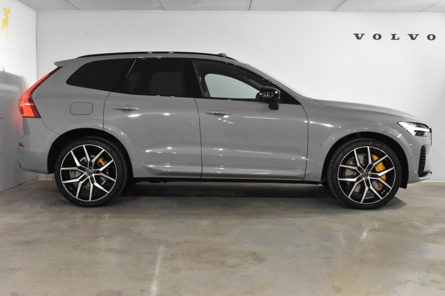 Volvo XC60 T8 455 PK Automaat AWD Polestar Engineered / Panorama Dak / Elektrische Stoelen / Head Up Display / 360 Graden Camera / Bowers & Wilkins Audio / 22'' LM Velgen /