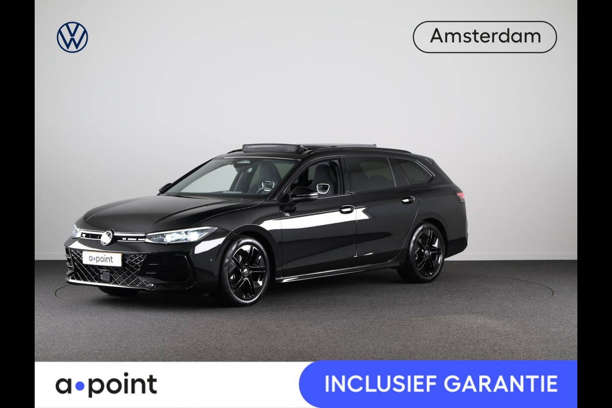 Volkswagen Passat Variant 1.5 eTSI R-Line Business 150 pk Automaat (DSG) | Verlengde garantie | Navigatie | Panoramadak | Elektr. trekhaak | Parkeersensoren (Park assist) | Black Style pakket |