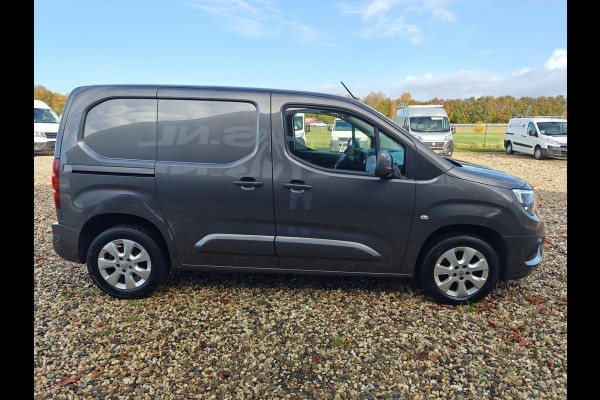 Opel Combo 1.5D L1H1 Innovation AUTOMAAT , navi , camera , 1e Eig.