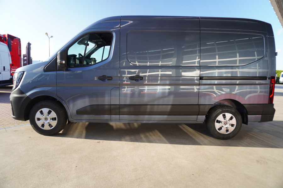 Renault Master T35 2.0 dCi 170PK L2H2 Extra Schuifdeur L / R Nr. V069 | Climate | Navi | Cruise | Trekhaak