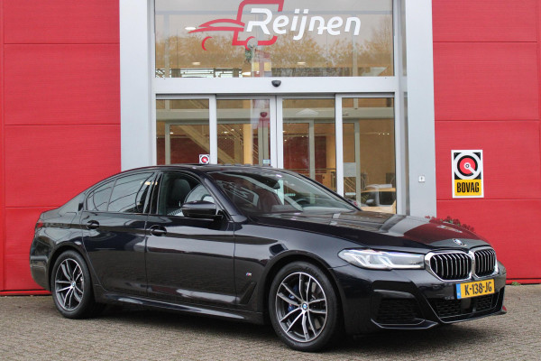 BMW 5 Serie 530i 252PK AUTOMAAT HIGH EXECUTIVE EDITION | ELEKTRISCH WEGKLAPBARE TREKHAAK | PANORAMISCH SCHUIF/KANTEL DAK | BMW LASER LIGHT KOPLAMPEN | ELEKTRISCH VERSTELBARE STOELEN MET GEHEUGEN FUNCTIE | ELEKTRISCH VERSTELBAAR STUUR KOLOM | APPLE CARPLAY/ANDROID AUTO | LEDEREN BEKLEDING | ACHTERUITRIJ CAMERA | STOEL VERWARMING | ORIGINEEL NEDERLANDSE AUTO! | M-PERFORMANCE REMMEN | 360° CAMERA | DODEHOEK DETECTIE | 2000KG TREKGEWICHT! |