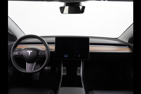 Tesla Model 3 Long Range 75 kWh 19" 463PK FSD-vb. Premium-Audio 4WD AutoPilot Pano.dak Camera Leer Adaptive-Cruise+Stop&Go  PDC-A+Voor Wifi Ec Veel grip door AWD vierwielaandrijving.  Origineel Nederlandse auto ! 1e Eigenaar grootste accu ! tot 16,5 kwh thuis laden, 120kw/h snelladen per uur ! Zeer Compleet 61.000 nieuw