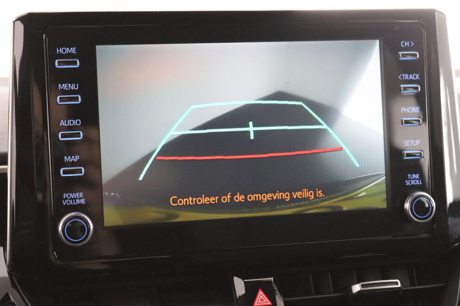 Toyota Corolla Touring Sports 2.0 Hybrid Black Edition | Apple Carplay & AndroidAUTO | Stoelverwarming | Parkeersensoren |