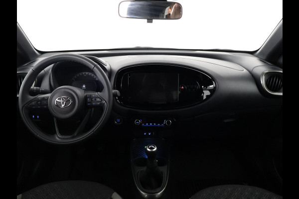 Toyota Aygo X 1.0 VVT-i MT Premium | Stoelverwarming | Keyless Entry | Parkeersensoren | Navigatie |