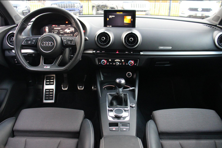 Audi A3 Sportback 30 TFSI Advance Sport 3x S-Line Virtual Cockpit Matrix PDC 18''