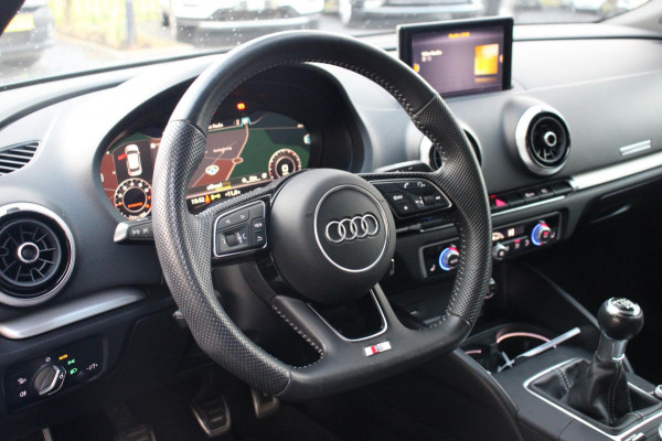 Audi A3 Sportback 30 TFSI Advance Sport 3x S-Line Virtual Cockpit Matrix PDC 18''