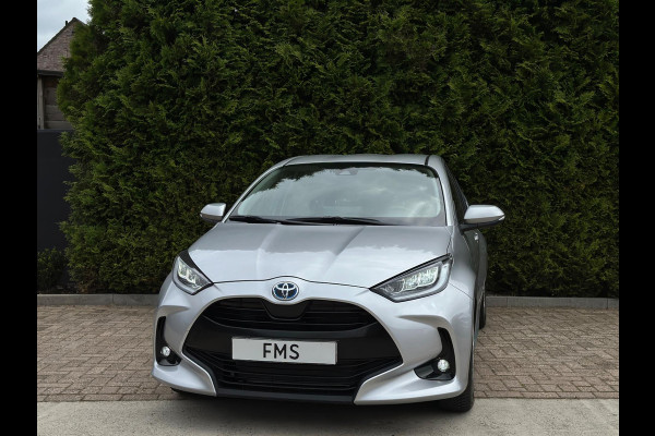 Toyota Yaris 1.5 Hybrid Business Plus CarPlay Camera