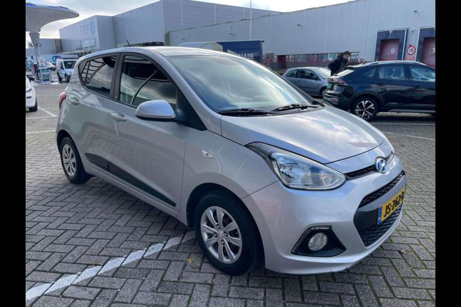 Hyundai i10 1.0i i-Motion Go! Airco / NL-auto / 1e eigenaar