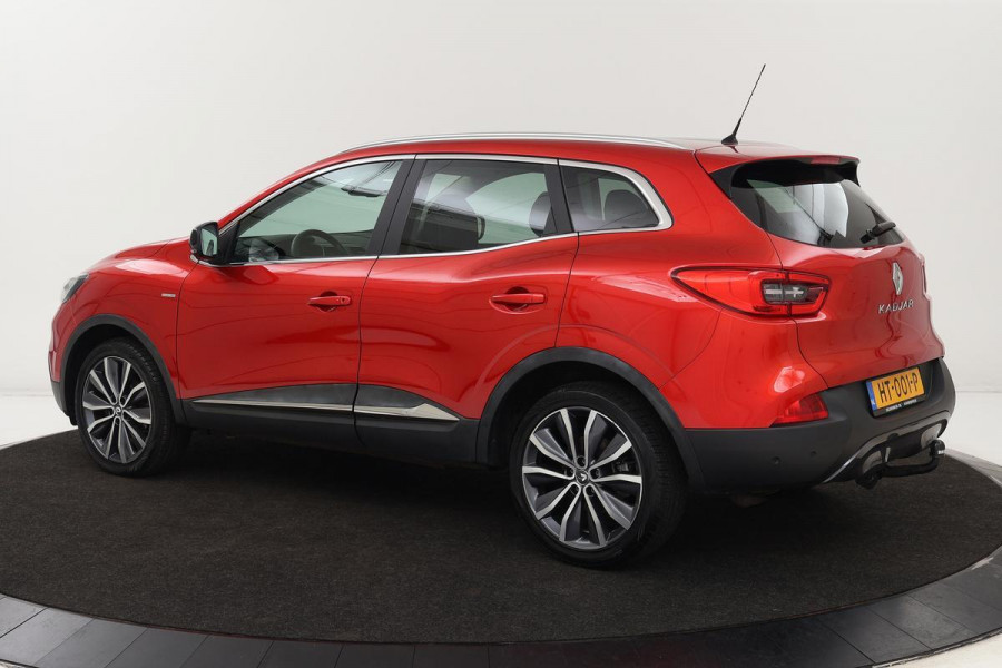 Renault Kadjar 1.2 TCe Bose | Panoramadak | Trekhaak | Camera | Park Assist | Climate control | Keyless | Cruise control | Half leder | Dodehoek detectie