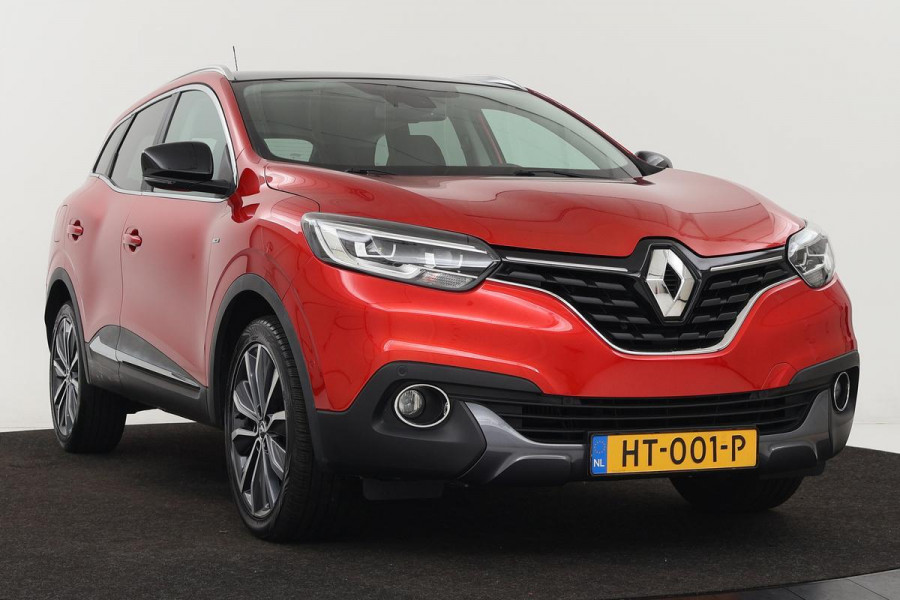 Renault Kadjar 1.2 TCe Bose | Panoramadak | Trekhaak | Camera | Park Assist | Climate control | Keyless | Cruise control | Half leder | Dodehoek detectie