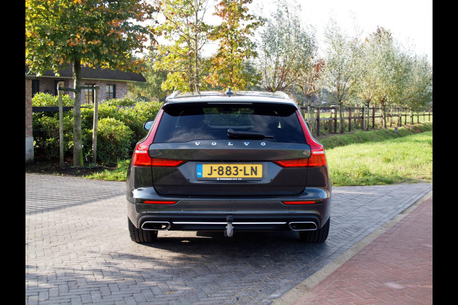 Volvo V60 2.0 T6 Recharge AWD Business Pro | Plug-in Hybride | Trekhaak | Apple Carplay NL-Auto |