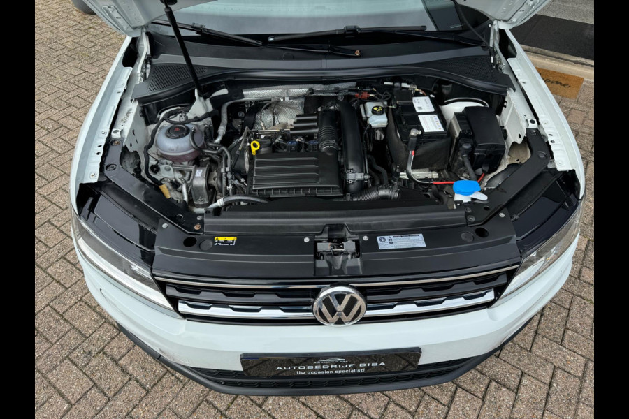 Volkswagen Tiguan 1.4 TSI 2017 NAVI PANO BEATS Trekh NAP!