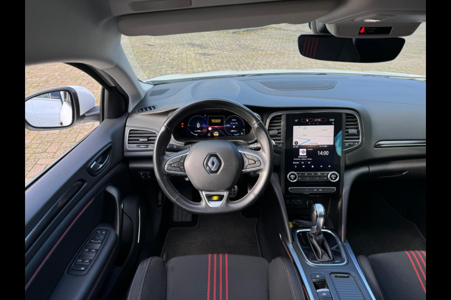 Renault MEGANE Estate 1.6 Plug-In Hybrid 160 R.S. Line Sportstoelen / Groot Navi / Metallic / Virtual cockpit / 1e eigenaar