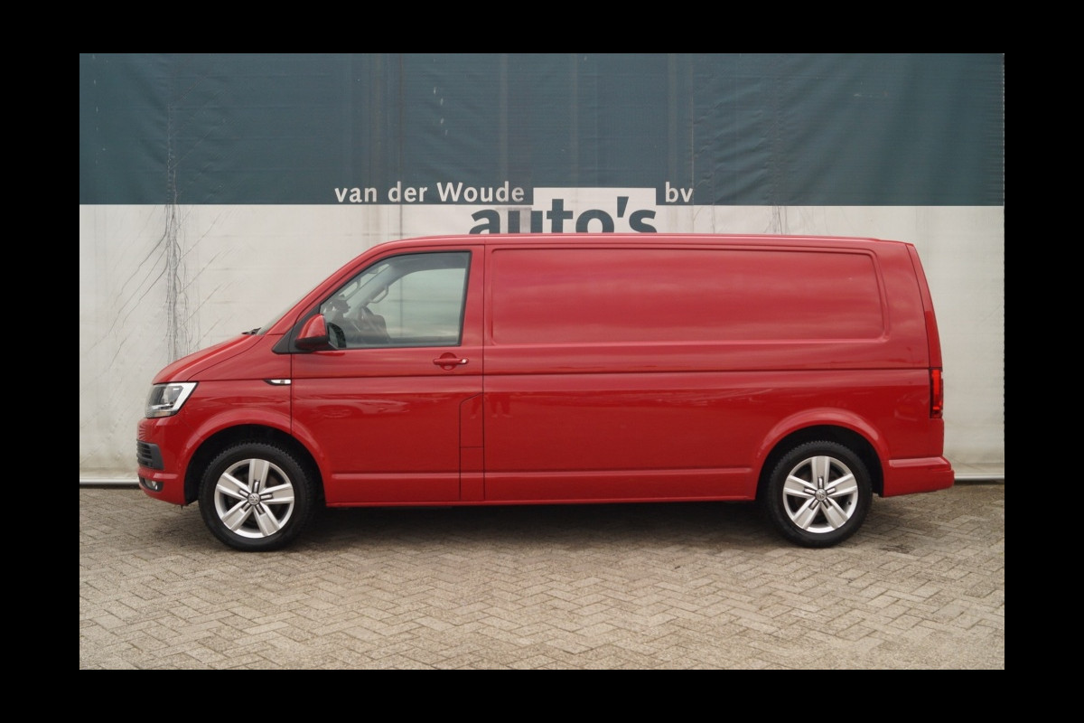 Volkswagen Transporter 2.0 TDI 150pk DSG L2-H1 Highline -NAVI-PDC-AIRCO-