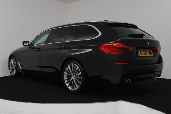 BMW 5 Serie Touring 520i High Executive Edition Automaat (TREKHAAK, NAVIGATIE, ELEKT STOELEN, VIRTUAL, NL-AUTO, DEALER ONDERHOUD)