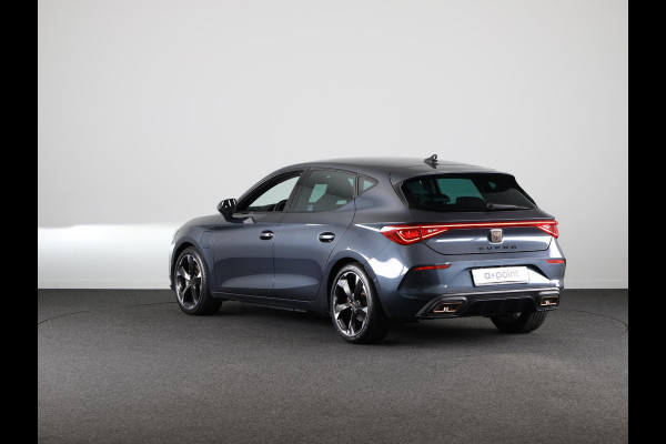 CUPRA Leon 1.4 e-Hybrid Business 204 pk Automaat (DSG) | Navigatie | Parkeersensoren (Park assist) | Achteruitrijcamera | Adaptieve cruise control | Full-LED koplampen |