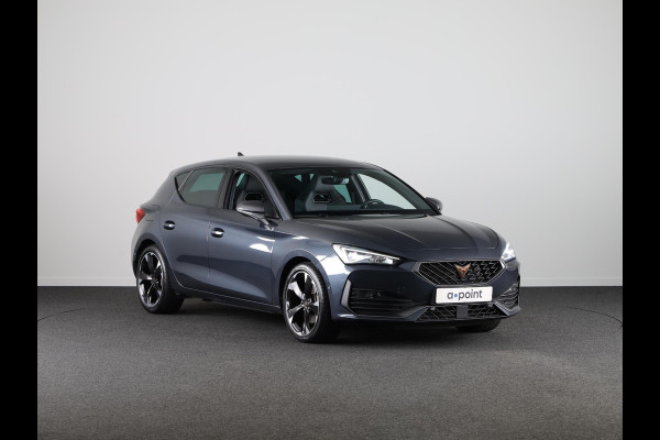 CUPRA Leon 1.4 e-Hybrid Business 204 pk Automaat (DSG) | Navigatie | Parkeersensoren (Park assist) | Achteruitrijcamera | Adaptieve cruise control | Full-LED koplampen |