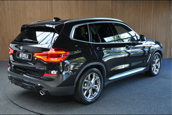 BMW X3 xDrive20i Navi Leer Camera Elektr. achterklep Virtual Elektr. trekhaak Stuurverwarming Sportstoelen PDC Climate voor & achter  19'' LM velgen