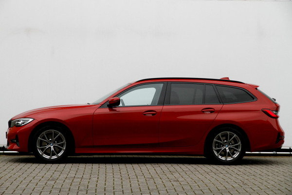 BMW 3 Serie Touring 320i High Executive Sport line | Shadow | Stuurwiel verwarmd