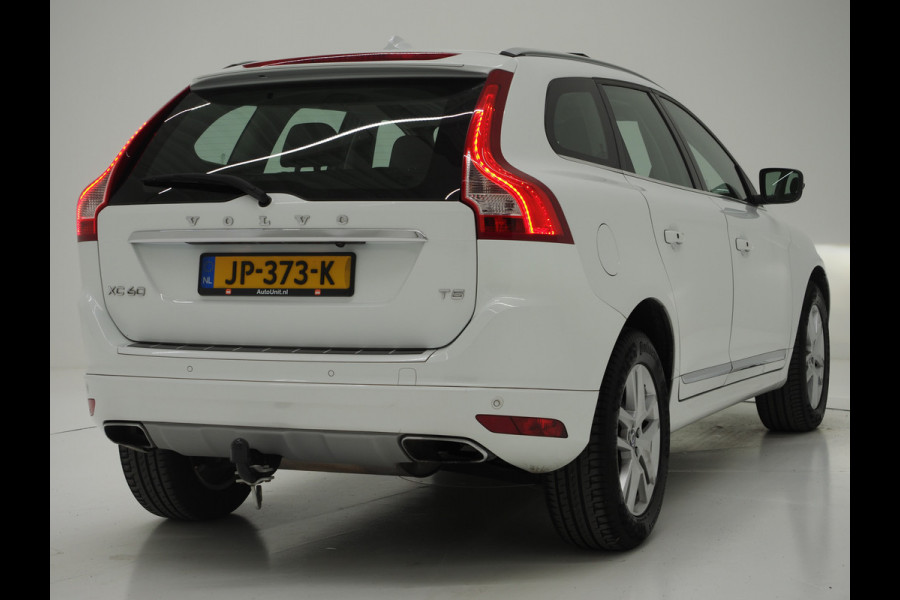 Volvo XC60 2.0 T5 FWD Summum | Panoramadak | Keyless | Adaptive | Camera | Trekhaak