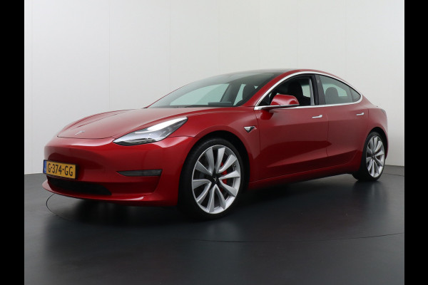 Tesla Model 3 Performance 513pk 3,4 sec 0-100 ! 20"lm FSD-vb. AutoPilot Carbon-Spoiler Premium-HiFi Pano.dak Camera Leer Adaptive-Cruise+Stop& Navigatiesysteem full map LED-a+v Comfortstoel(en) ACC Dual-ECC DAB Voorverwarmen interieur via App Keyless via Telefoonsleutel One-Pedal-Drive 4wd Rode Remklauwen Carbon-Spoiler Premium Audio Veel grip door 4WD vierwielaandrijving.  Origineel Nederlandse auto !