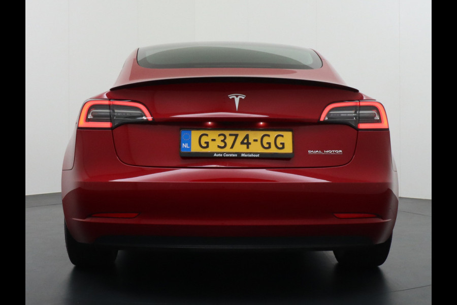 Tesla Model 3 Performance 513pk 3,4 sec 0-100 ! 20"lm FSD-vb. AutoPilot Carbon-Spoiler Premium-HiFi Pano.dak Camera Leer Adaptive-Cruise+Stop& Navigatiesysteem full map LED-a+v Comfortstoel(en) ACC Dual-ECC DAB Voorverwarmen interieur via App Keyless via Telefoonsleutel One-Pedal-Drive 4wd Rode Remklauwen Carbon-Spoiler Premium Audio Veel grip door 4WD vierwielaandrijving.  Origineel Nederlandse auto !