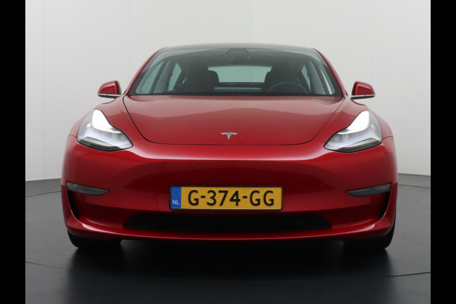 Tesla Model 3 Performance 513pk 3,4 sec 0-100 ! 20"lm FSD-vb. AutoPilot Carbon-Spoiler Premium-HiFi Pano.dak Camera Leer Adaptive-Cruise+Stop& Navigatiesysteem full map LED-a+v Comfortstoel(en) ACC Dual-ECC DAB Voorverwarmen interieur via App Keyless via Telefoonsleutel One-Pedal-Drive 4wd Rode Remklauwen Carbon-Spoiler Premium Audio Veel grip door 4WD vierwielaandrijving.  Origineel Nederlandse auto !