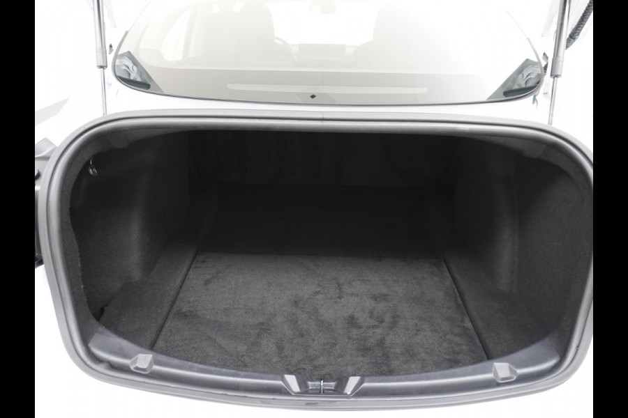 Tesla Model 3 SR+60kWh 325PK AutoPilot FSD.vb Premium-Luidsprekers Leer PanoDak Adaptive cruise 18" Camera's Elektr.-Stuur+Stoelen+Spiegels+Ge Ecc Navigatiesysteem full map LED-a+v Comfortstoel(en) ACC Dual-ECC DAB Voorverwarmen interieur via App Keyless via Telefoonsleutel One-Pedal-Drive