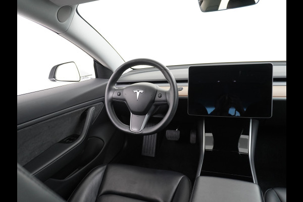 Tesla Model 3 SR+60kWh 325PK AutoPilot FSD.vb Premium-Luidsprekers Leer PanoDak Adaptive cruise 18" Camera's Elektr.-Stuur+Stoelen+Spiegels+Ge Ecc Navigatiesysteem full map LED-a+v Comfortstoel(en) ACC Dual-ECC DAB Voorverwarmen interieur via App Keyless via Telefoonsleutel One-Pedal-Drive