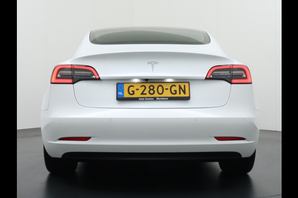 Tesla Model 3 SR+60kWh 325PK AutoPilot FSD.vb Premium-Luidsprekers Leer PanoDak Adaptive cruise 18" Camera's Elektr.-Stuur+Stoelen+Spiegels+Ge Ecc Navigatiesysteem full map LED-a+v Comfortstoel(en) ACC Dual-ECC DAB Voorverwarmen interieur via App Keyless via Telefoonsleutel One-Pedal-Drive