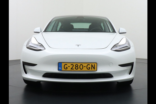 Tesla Model 3 SR+60kWh 325PK AutoPilot FSD.vb Premium-Luidsprekers Leer PanoDak Adaptive cruise 18" Camera's Elektr.-Stuur+Stoelen+Spiegels+Ge Ecc Navigatiesysteem full map LED-a+v Comfortstoel(en) ACC Dual-ECC DAB Voorverwarmen interieur via App Keyless via Telefoonsleutel One-Pedal-Drive