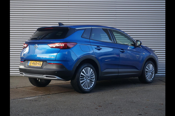 Opel Grandland X 1.2 Turbo Business Executive