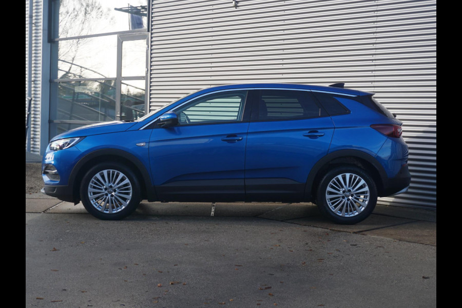 Opel Grandland X 1.2 Turbo Business Executive