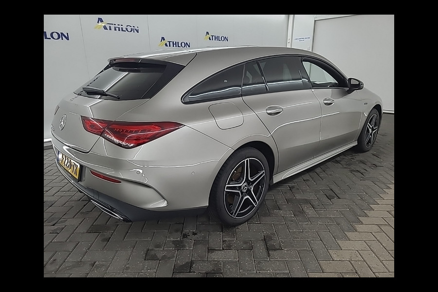 Mercedes-Benz CLA-Klasse Shooting Brake 250 e Business Solution AMG Limited [SCHUIFKANTELDAK, CAMERA, APPLE CARPLAY, ALCANTARA, ELEC.. STOELEN, STOELVERWARMING , NIEUWSTAAT]