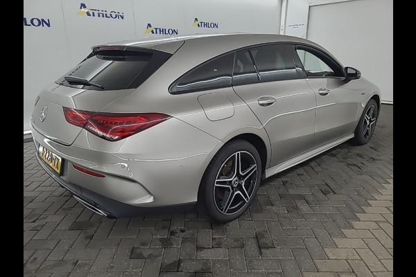 Mercedes-Benz CLA-Klasse Shooting Brake 250 e Business Solution AMG Limited [SCHUIFKANTELDAK, CAMERA, APPLE CARPLAY, ALCANTARA, ELEC.. STOELEN, STOELVERWARMING , NIEUWSTAAT]