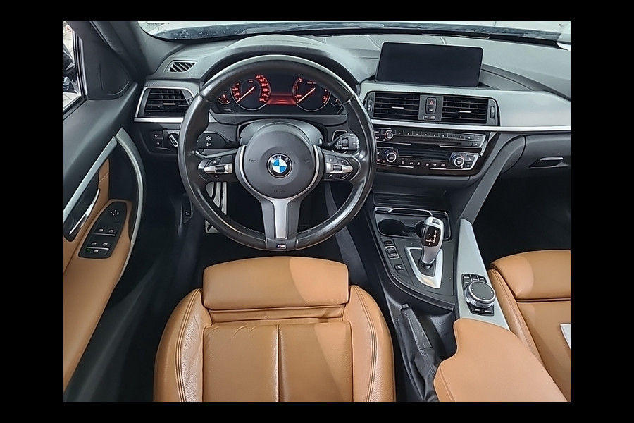 BMW 3 Serie Touring 320i M Sport Edition [SCHUIFKANTELDAK, VOL LEDER, SPORTSTOELEN, CAMERA, CRUISE CONTROL, STOELVERWARMING, CLIMATE, NIEUWSTAAT]